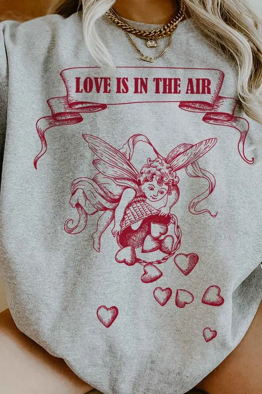 LOVE IS IN THE AIR OVERSIZED SWEATSHIRT