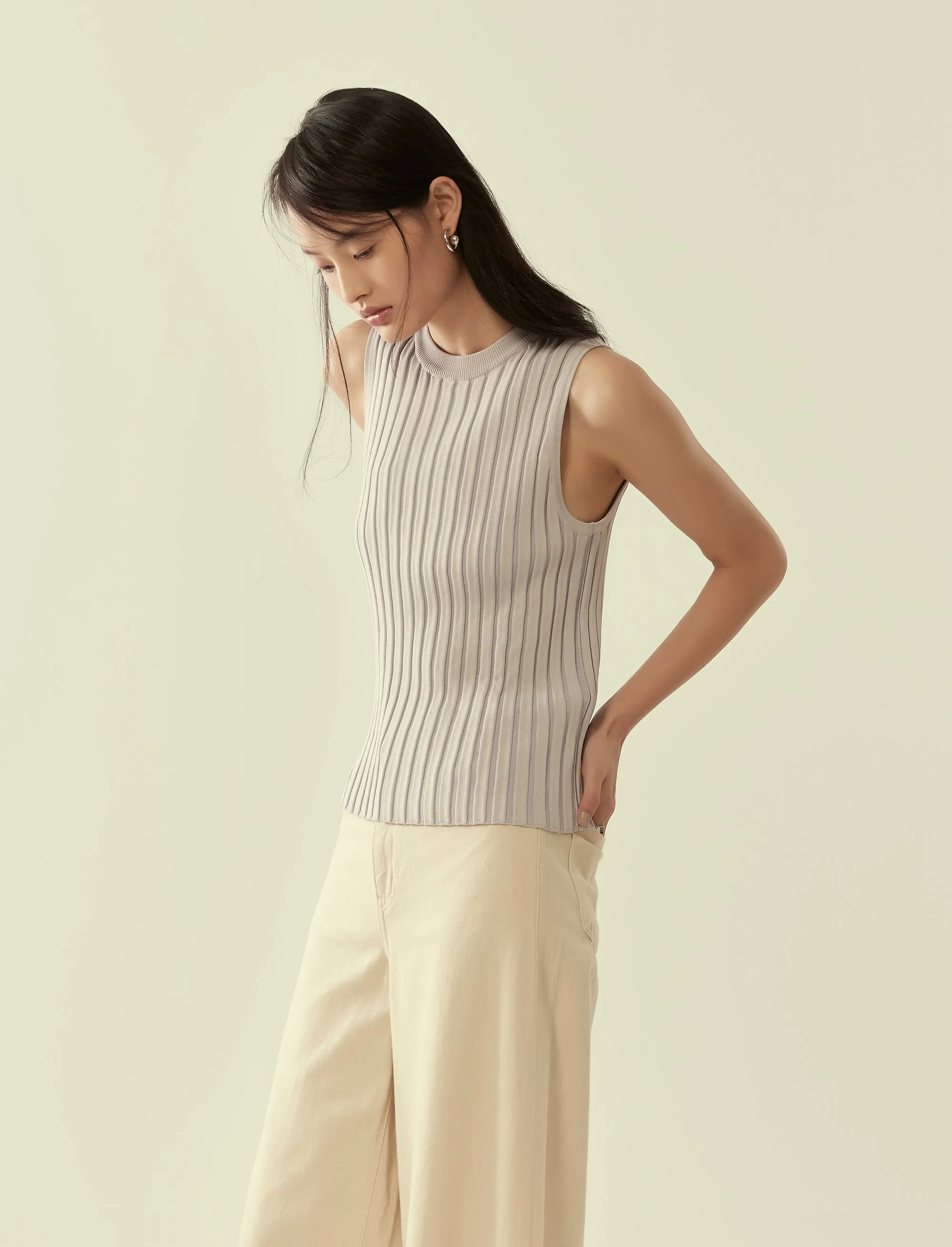 relaxed-fit rib knit vest